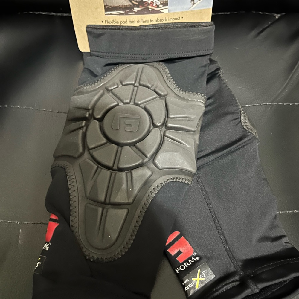 G-form Shin pad brand new with tags